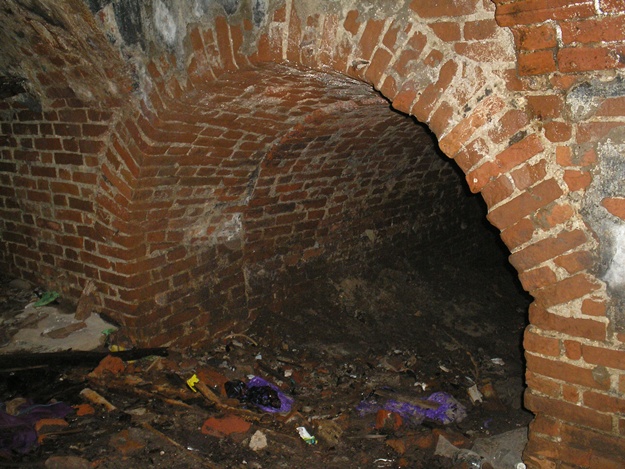 подземные катакомбы